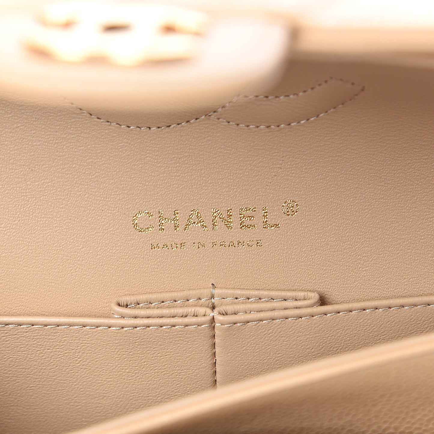 Caviar Quilted Medium Double Flap Beige Clair