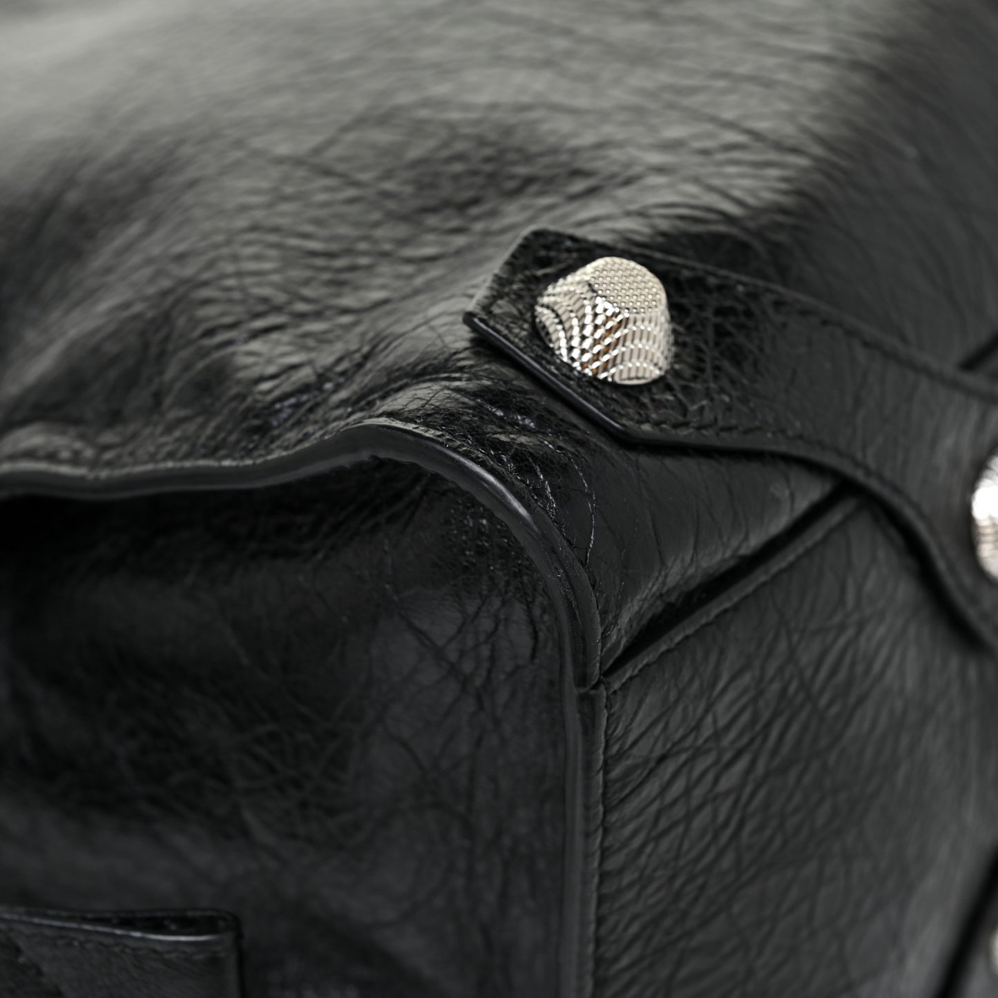Agneau Giant 12 Silver Hardware Mute City Black