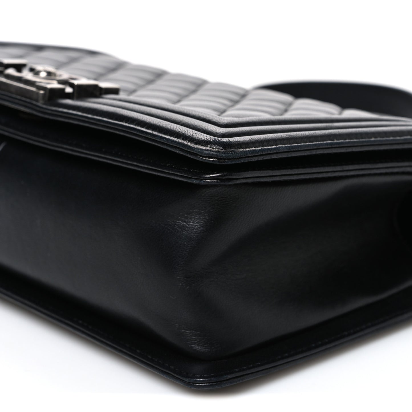 Lambskin Quilted Medium Boy Flap Black