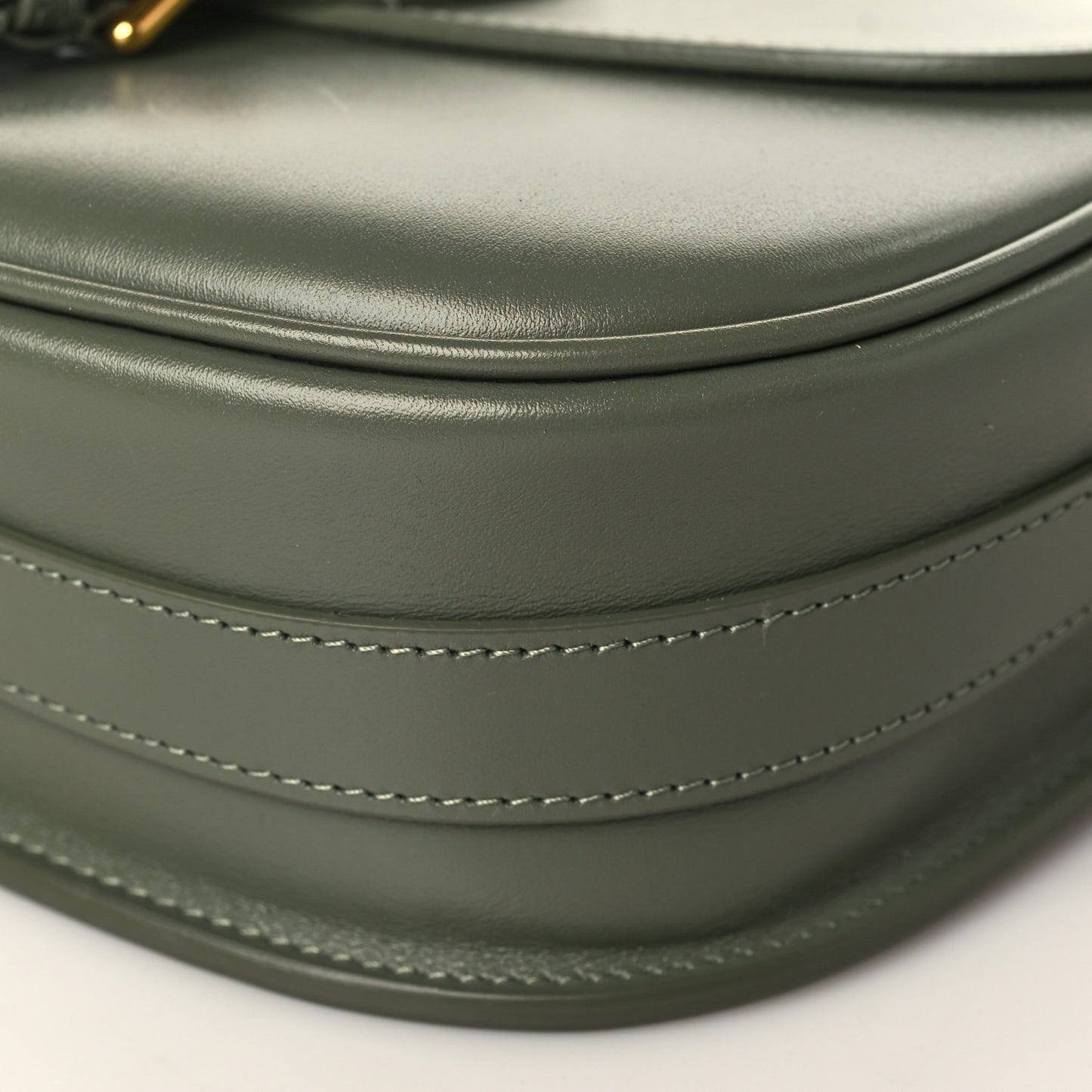 Box Calfskin Medium Bobby Flap Cedar