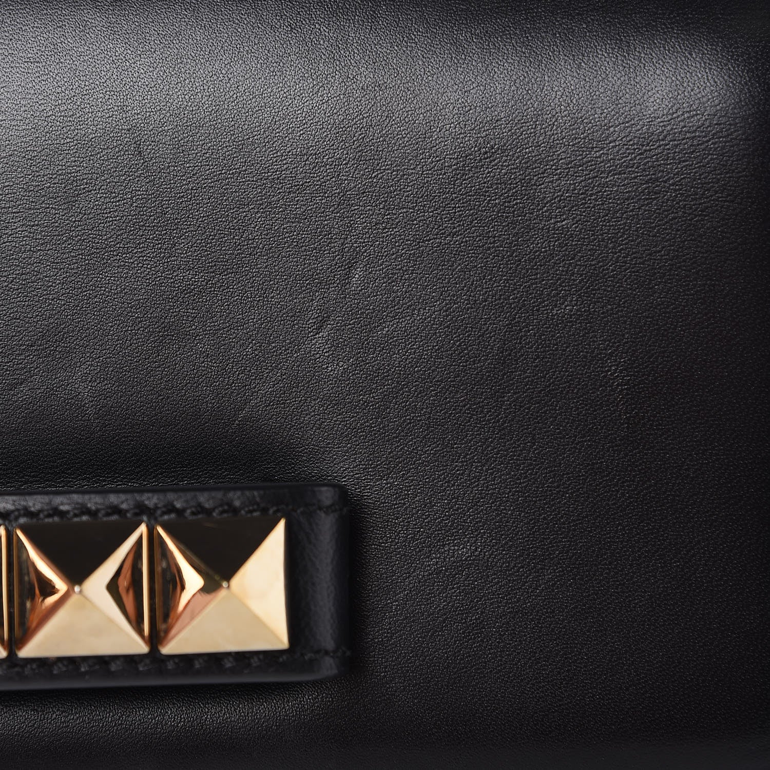 Valentino Garavani Nappa Va Va Voom Shoulder Bag Black 10 of 13