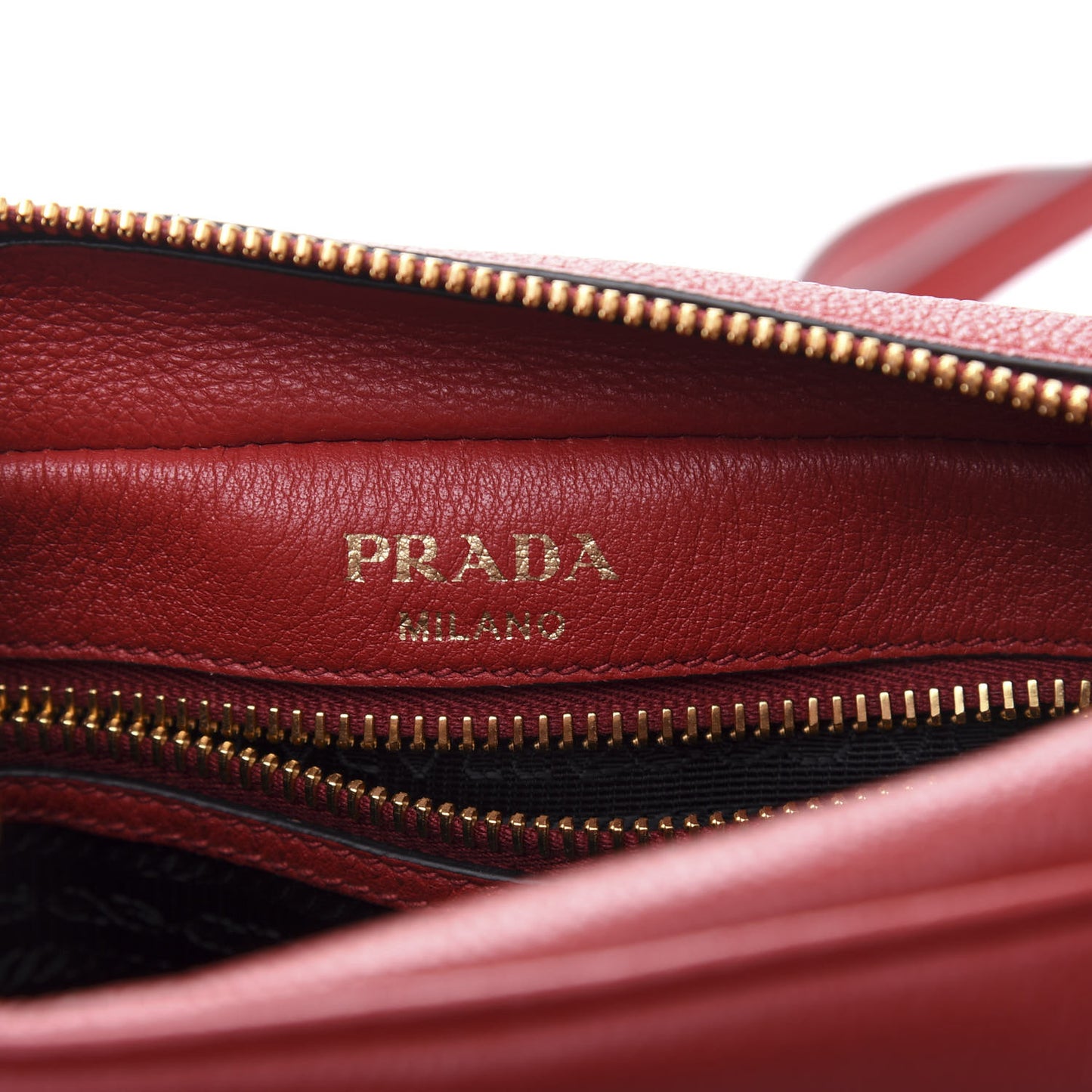 Vitello Daino Camera Crossbody Rosso