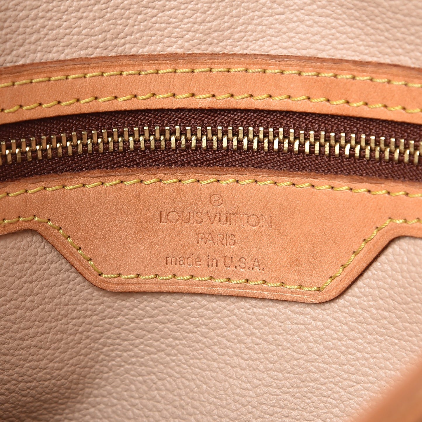 Monogram Petit Bucket 23