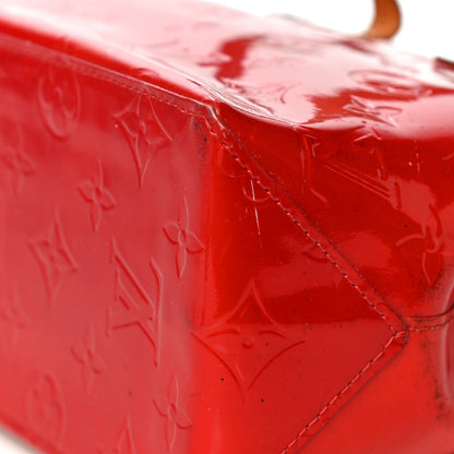Louis Vuitton Vernis Reade PM Rouge 34 of 35