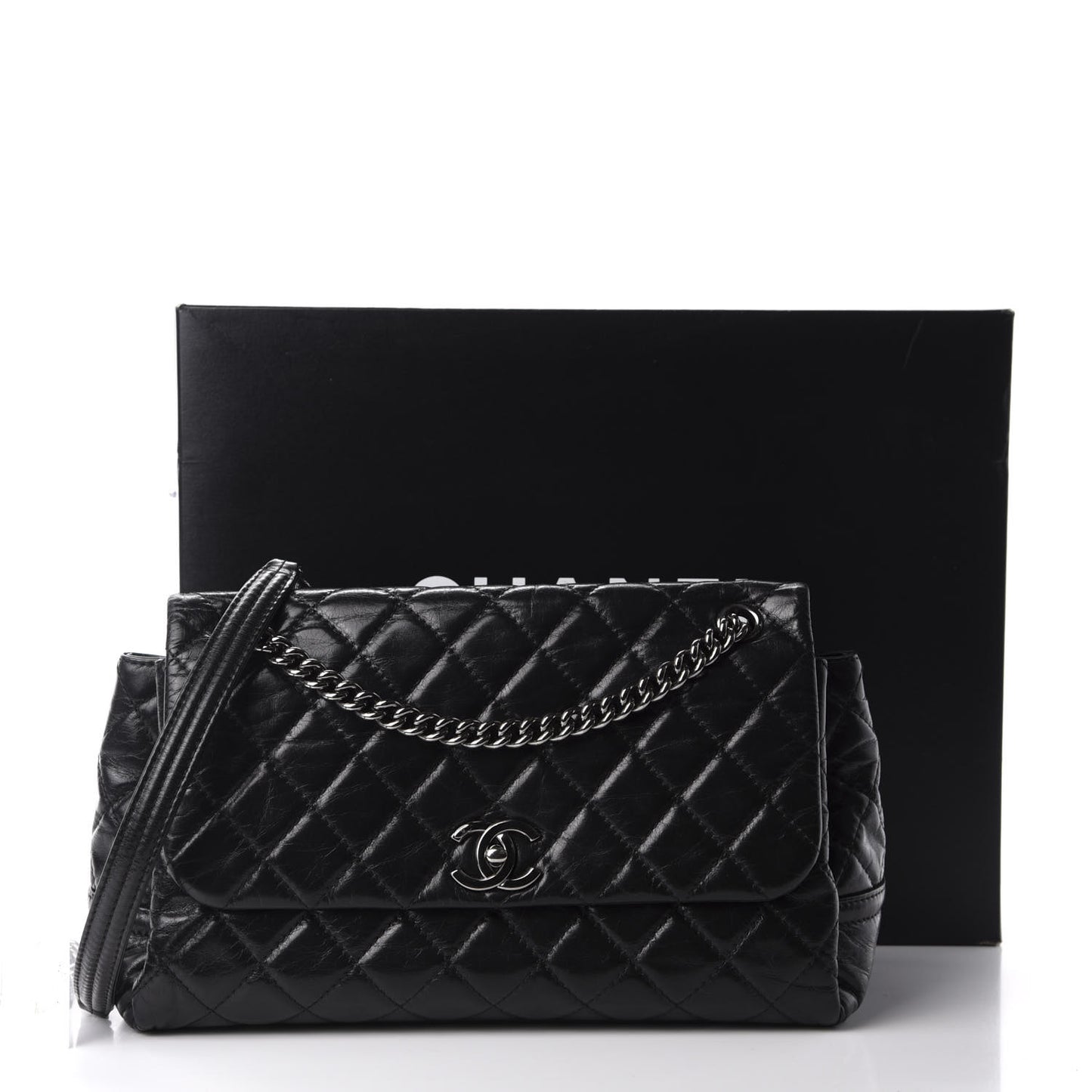 Glazed Calfskin Quilted Medium Lady Pearly Flap Black