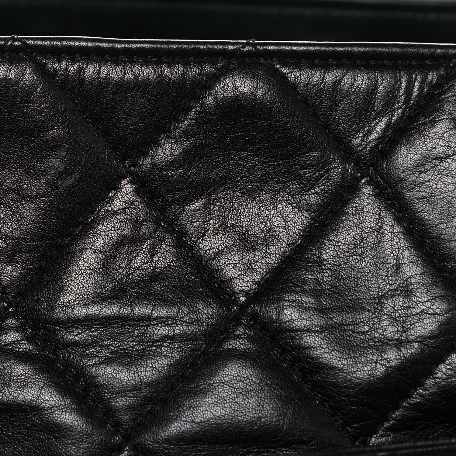Chanel Lambskin Quilted Shoulder Bag Black 18 of 25