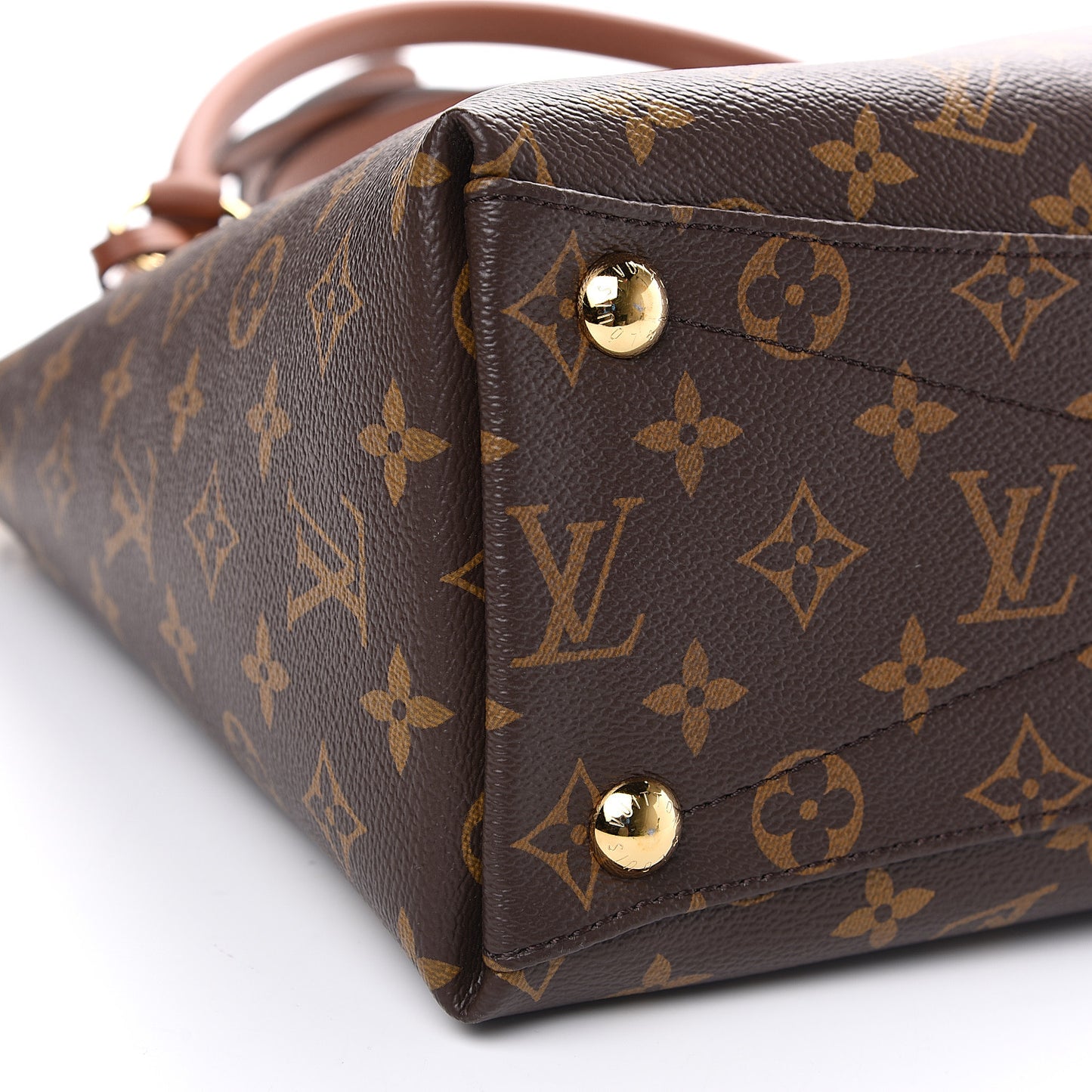 Monogram V Tote MM Black