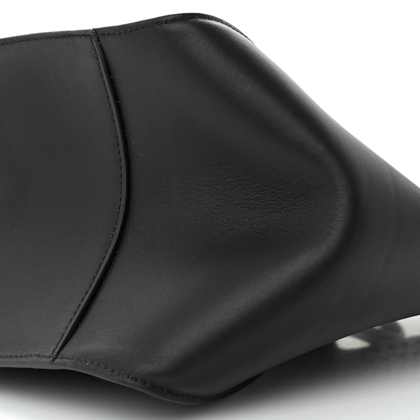 Calfskin Vienne Lili 22 Tote Black
