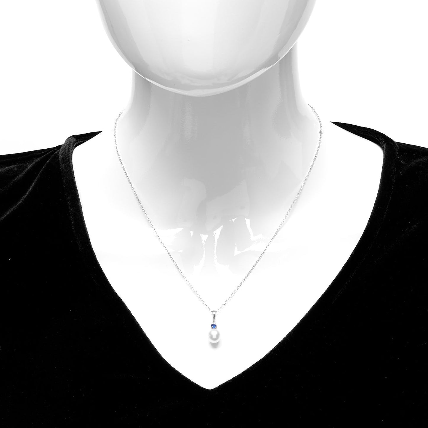 18K White Gold Blue Sapphire Akoya Pearl 7.5mm Everyday Esentials Pendant Necklace