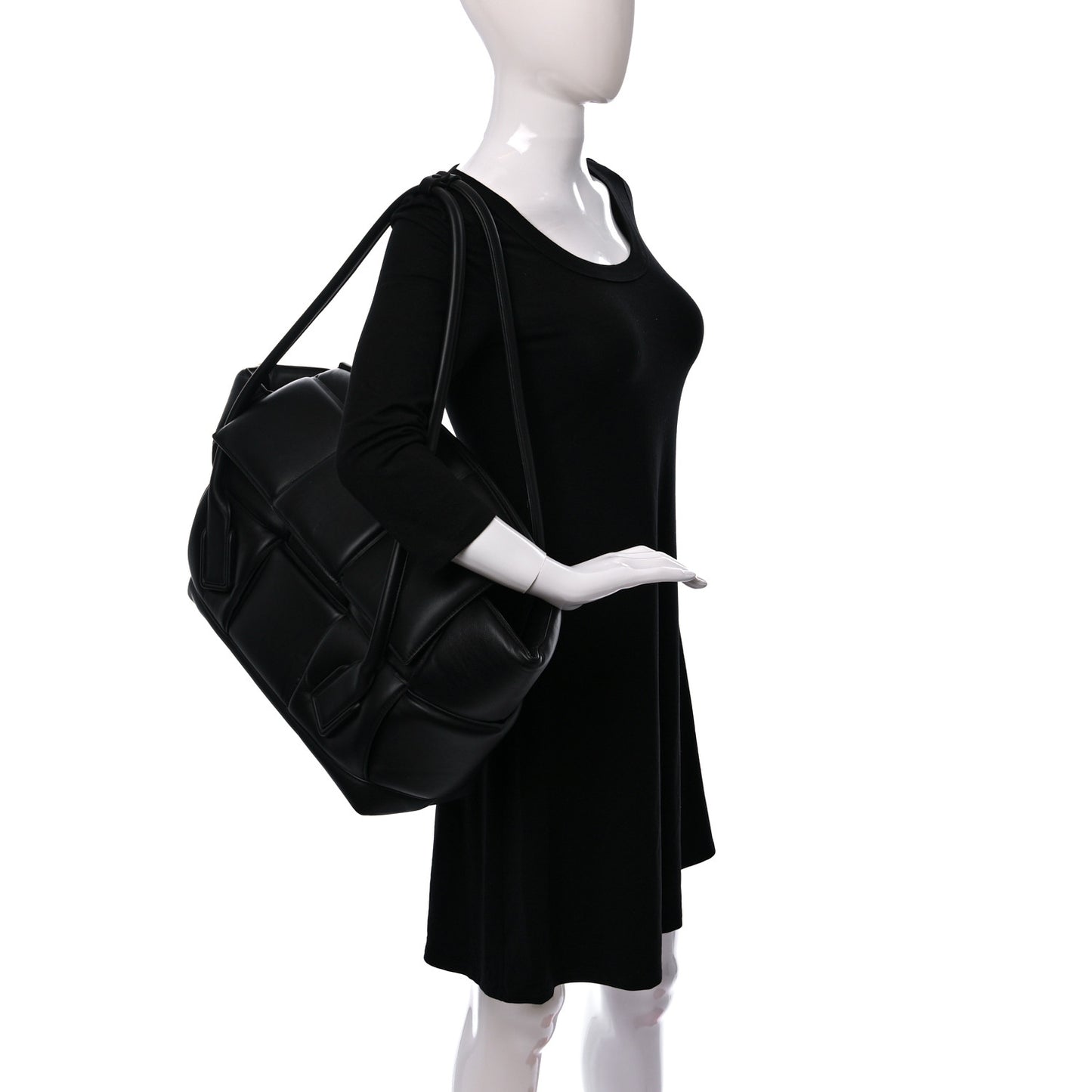 BOTTEGA VENETA Nappa Maxi Intrecciato Padded Large Arco Black