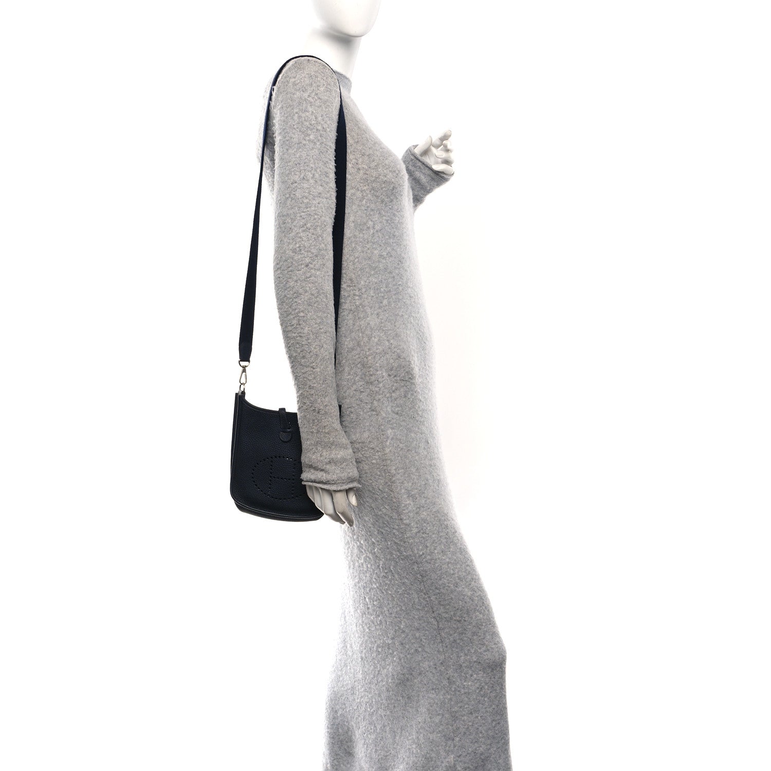 Hermes Taurillon Clemence Evelyne TPM  Bleu Nuit Bleu Indigo 2 of 10