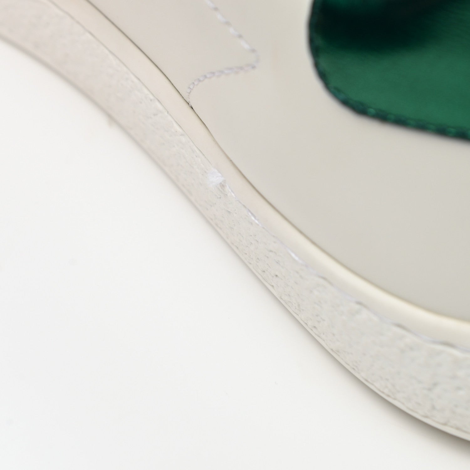 Gucci Miro Soft Calfskin Interlocking G Womens New Ace Sneakers 35 White Red Flame Green 10 of 10