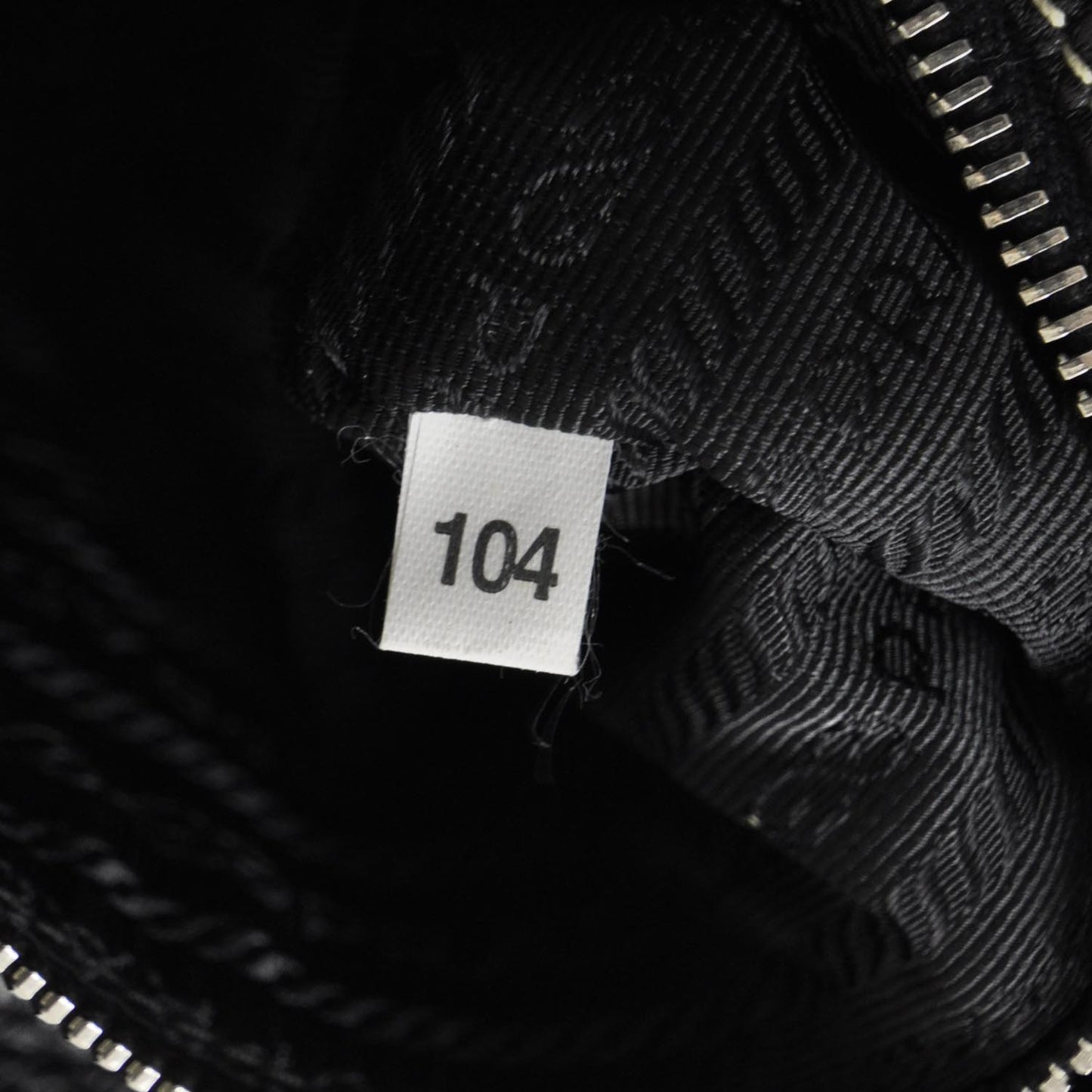 Vitello Daino Foldover Pushlock Bag Black