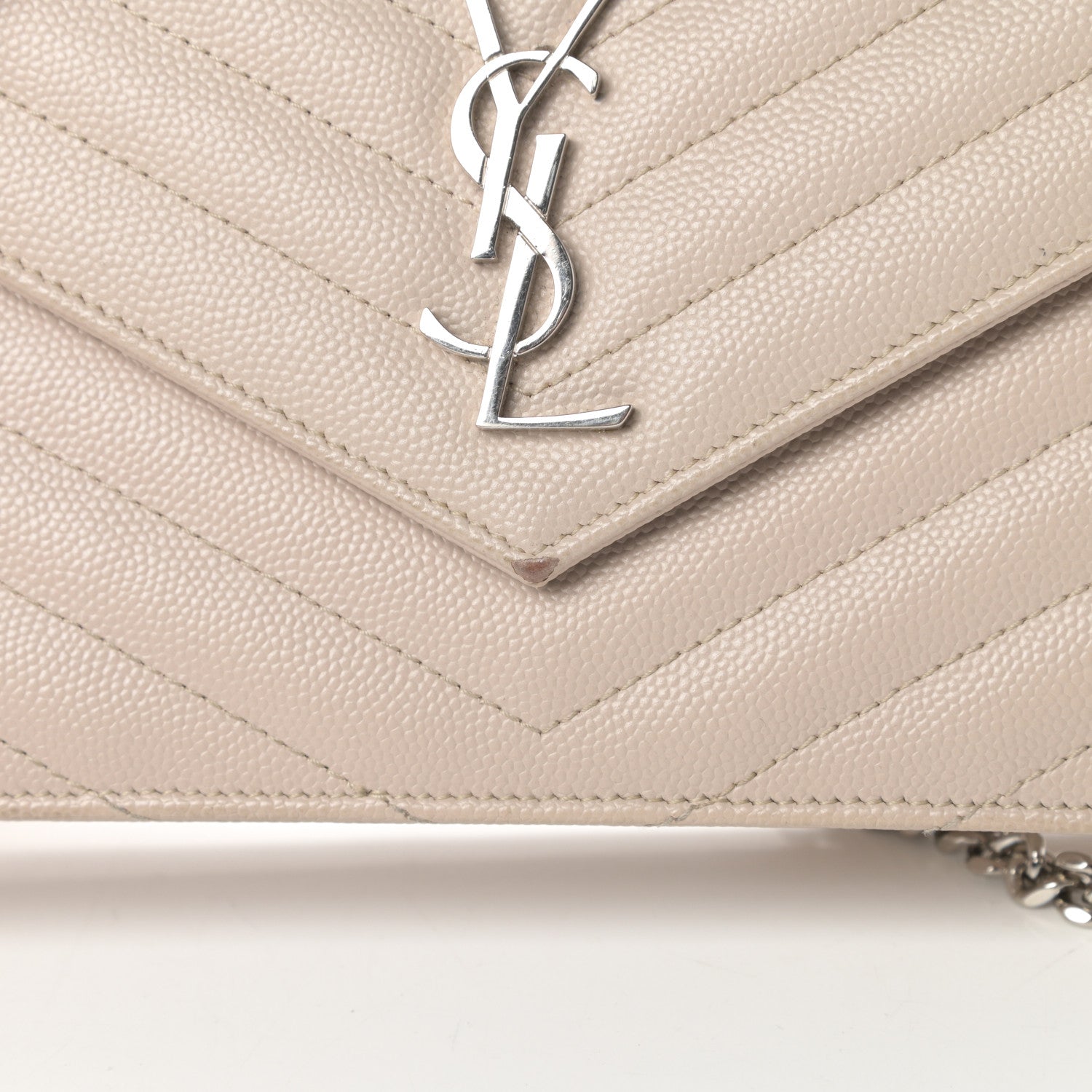 Saint Laurent Grain De Poudre Matelasse Chevron Monogram Envelope Chain Wallet Nude Powder 16 of 17