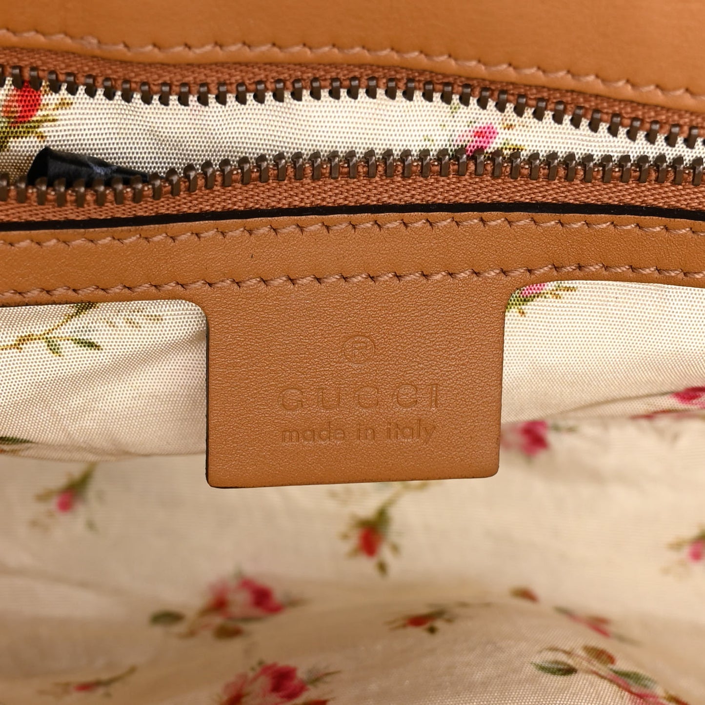 Raffia Elaphe Matelasse Small GG Marmont Shoulder Bag Natural Cream Brown