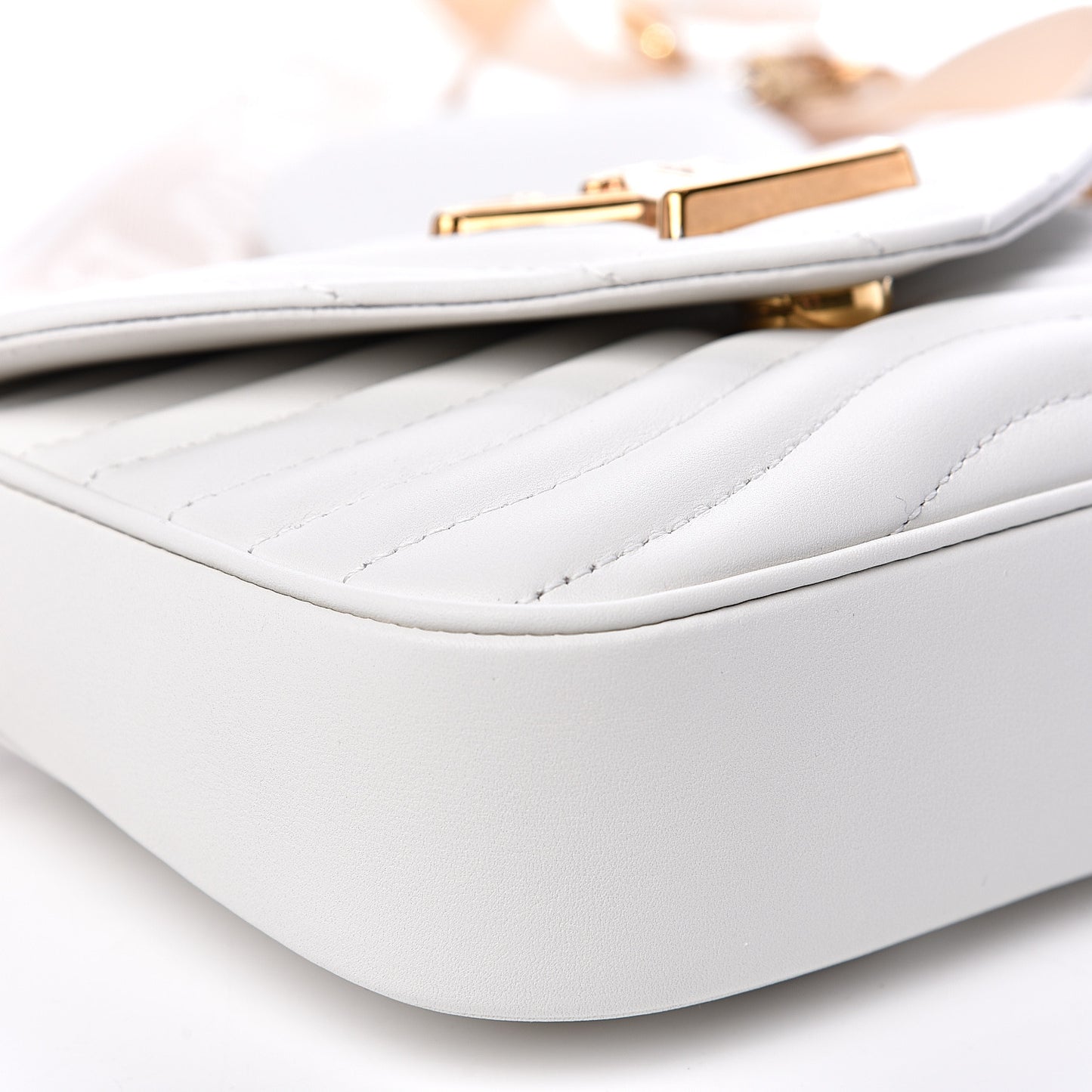 Calfskin New Wave Multi Pochette Snow