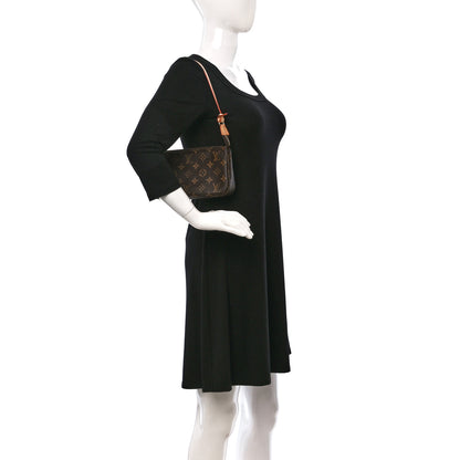 Louis Vuitton Monogram Pochette Accessories NM 2 of 8