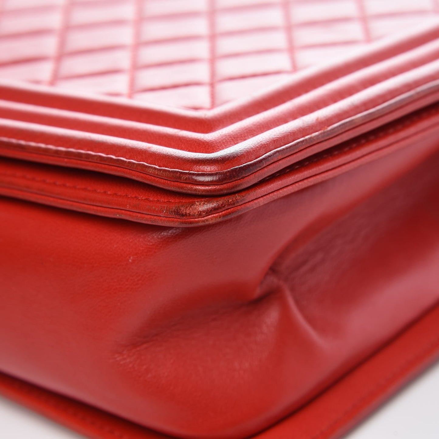Lambskin Quilted New Medium Boy Flap Red