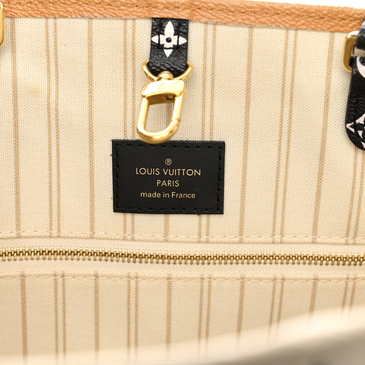 Monogram Giant Jungle Onthego GM Ivory