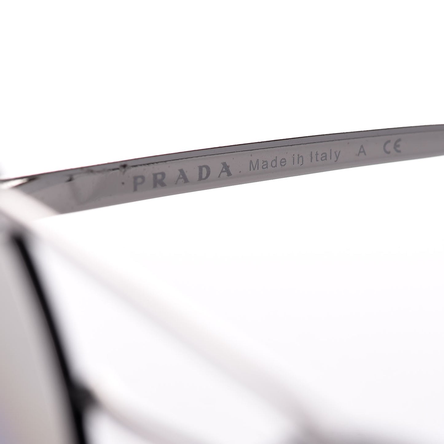 Round Sunglasses SPR 51S Black Silver