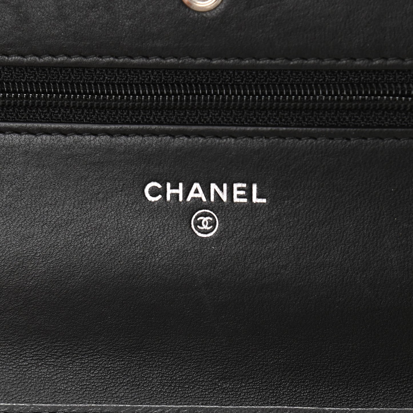 Lambskin Quilted Wallet On Chain WOC Black