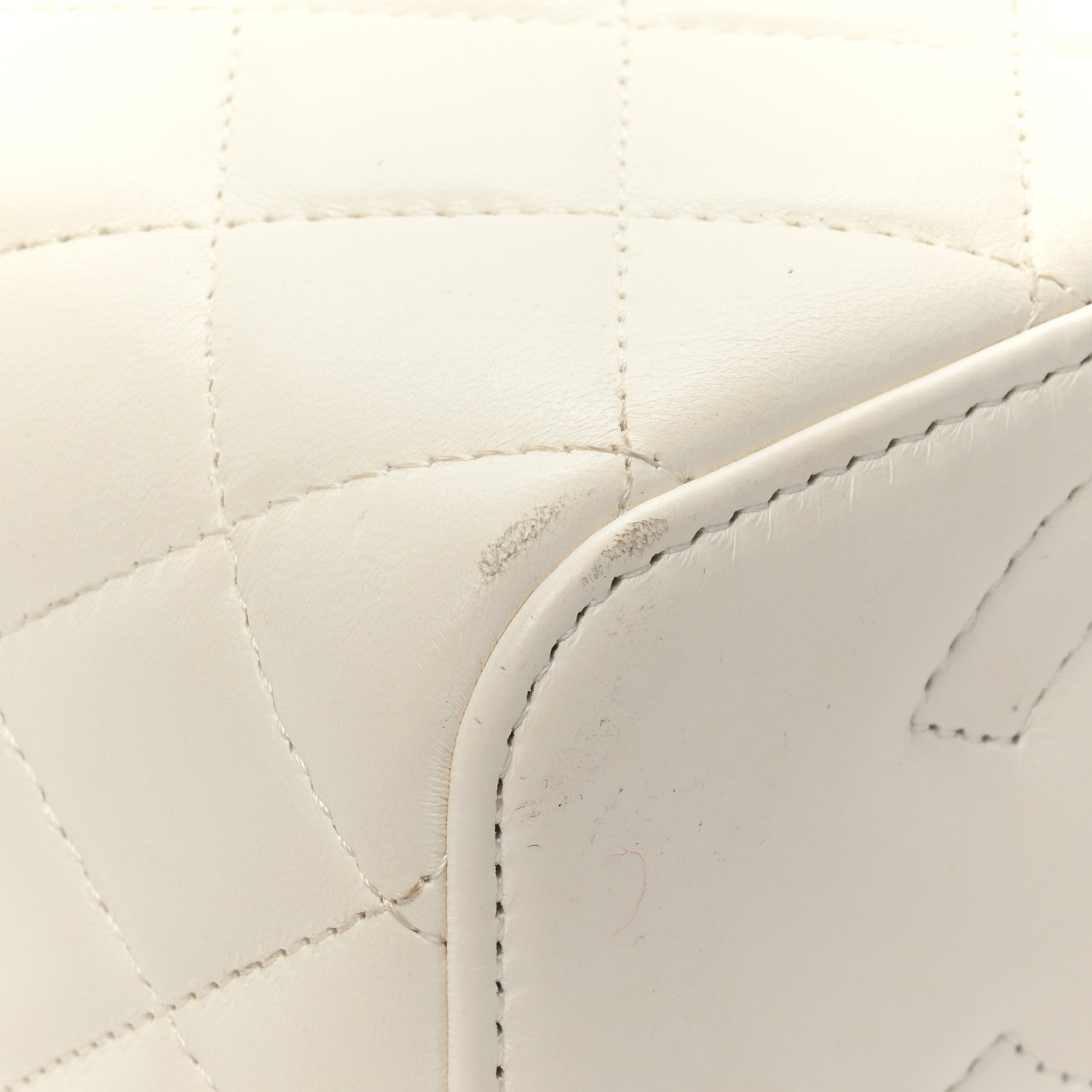 Chanel Lambskin Resin Quilted Vanity Case With Chain White 13 of 19
