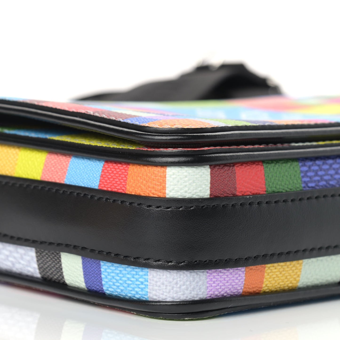 Damier Graphite 3D Studio Messenger Multicolor