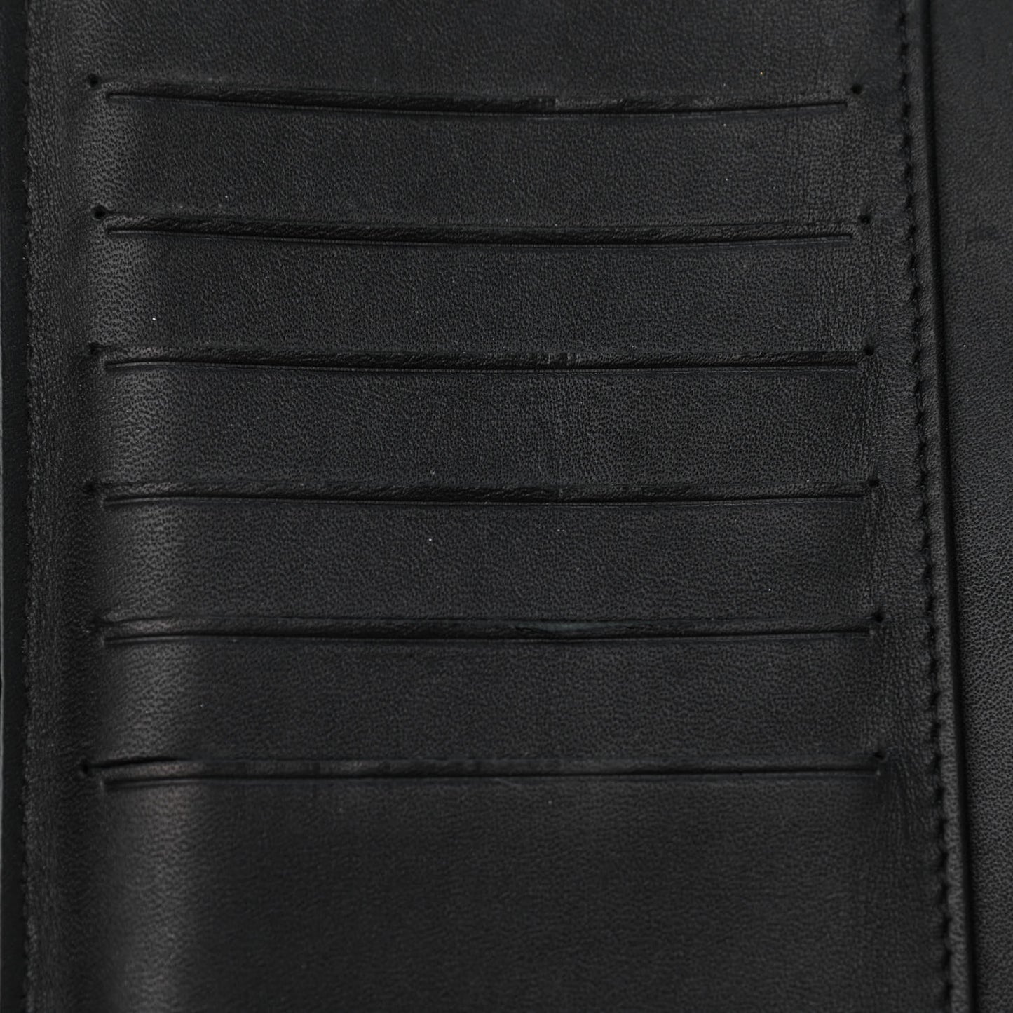 Glittered Calfskin Quilted Large Gusset Zip Wallet Black