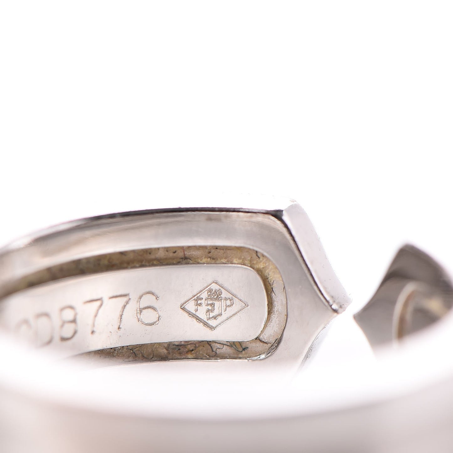 18K White Gold Diamond 6.5mm Logo De Ring 49 4.75