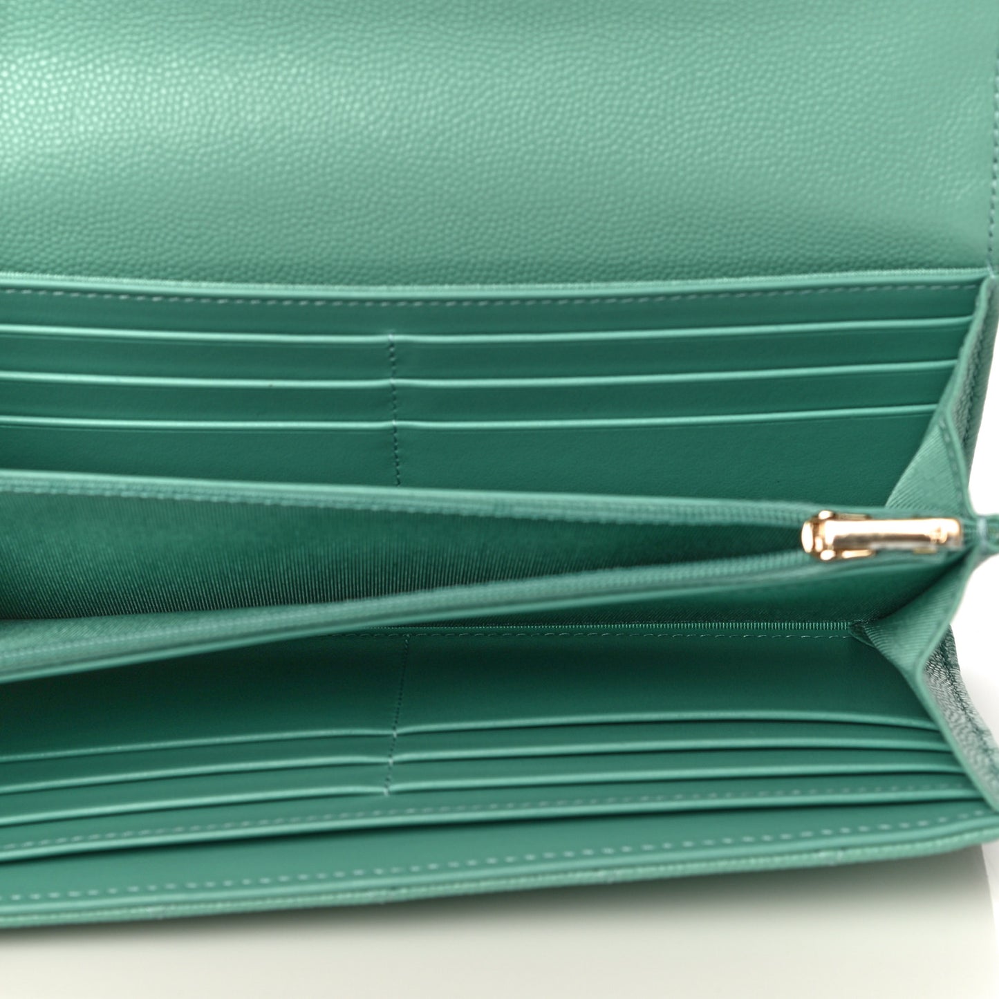 Caviar Quilted Large Gusset Flap Wallet Green