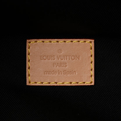 Louis Vuitton Monogram Bumbag 6 of 9
