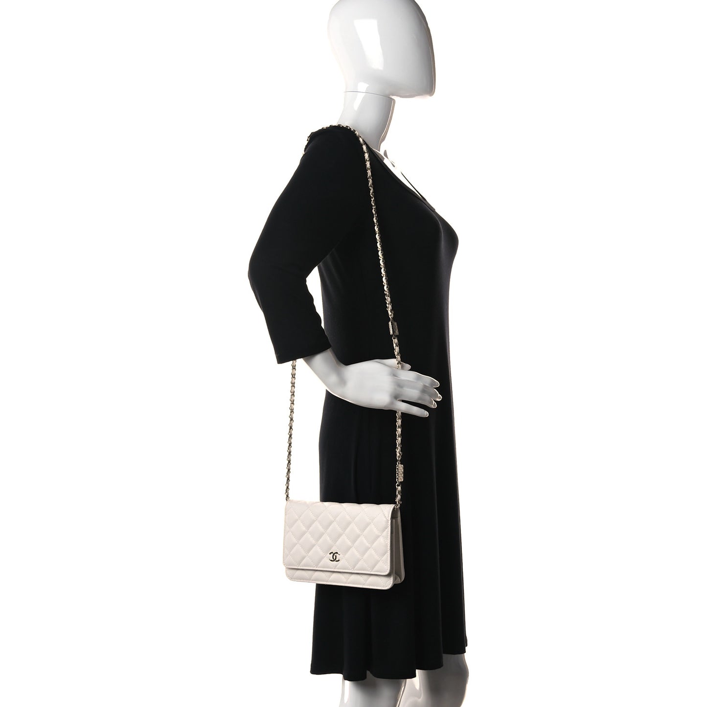 Caviar Quilted Wallet With Charms On Chain WOC White