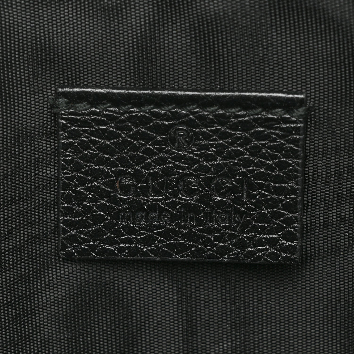 Gucci Grainy Calfskin Zumi Pouch Black 6 of 8