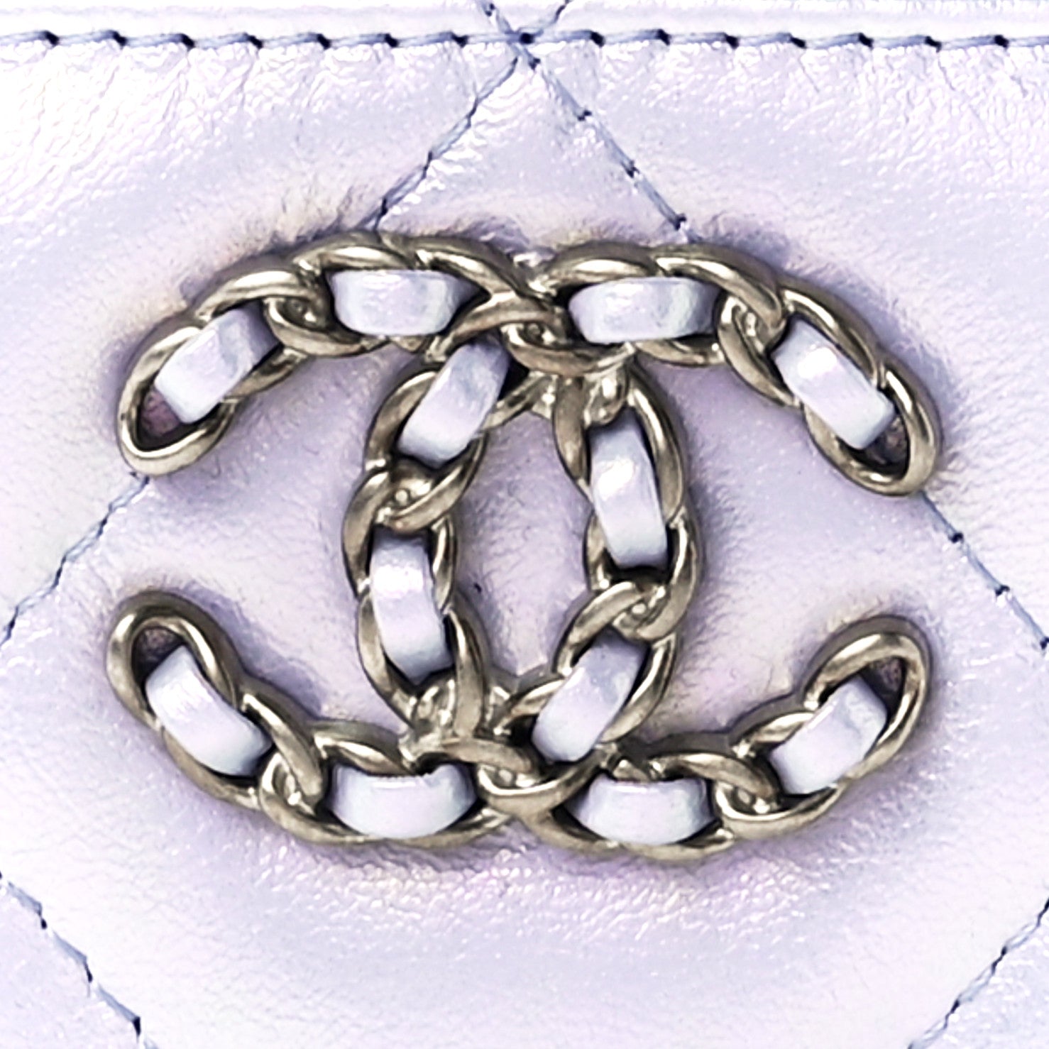 Chanel Iridescent Calfskin Quilted Chanel 19 Card Holder Light Purple 9 of 13