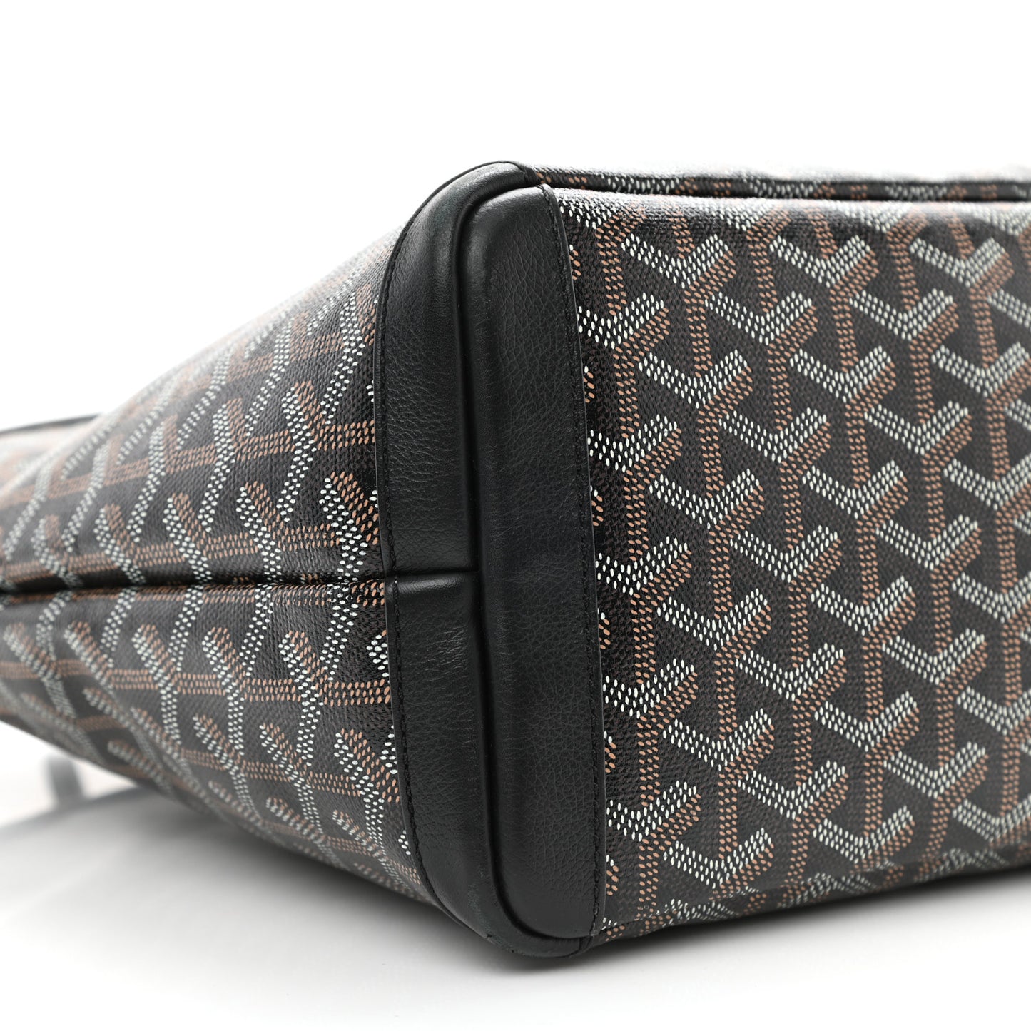 Goyardine Artois PM Black