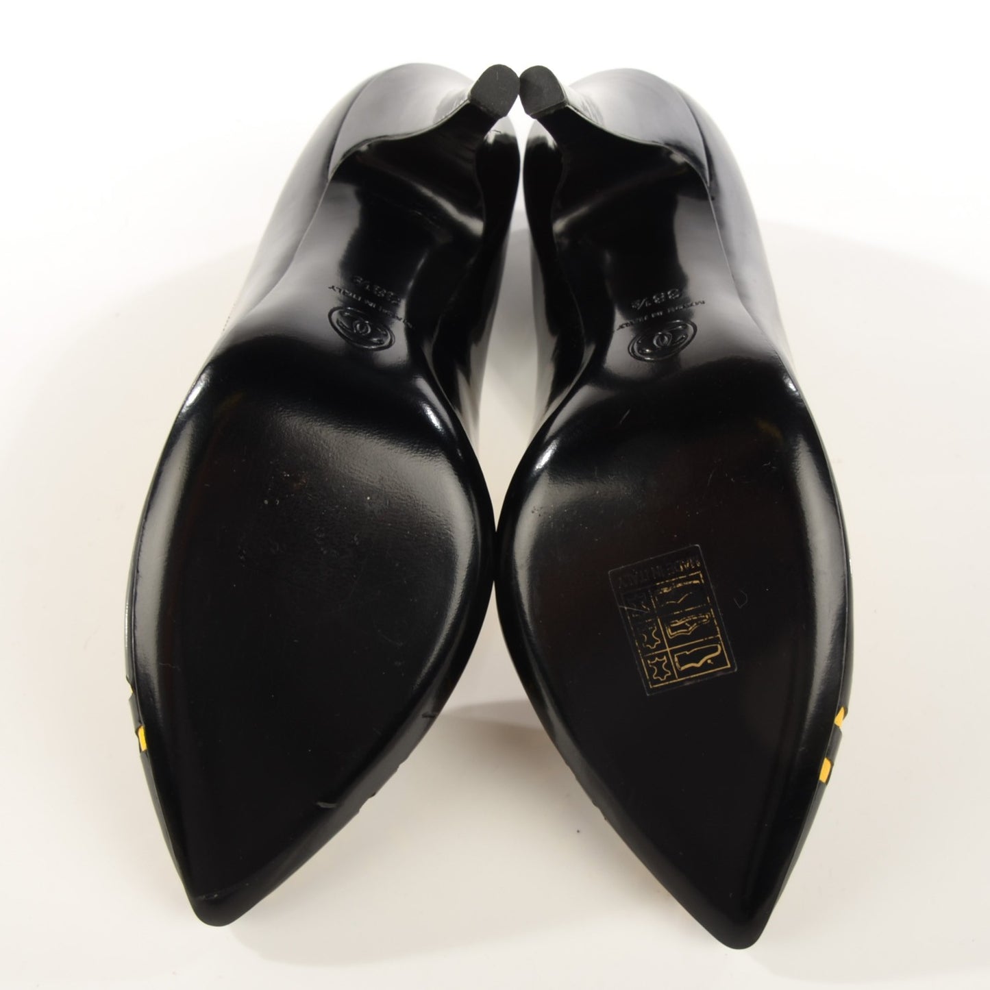 Patent Cut Out CC Pumps 38.5 Black Yellow
