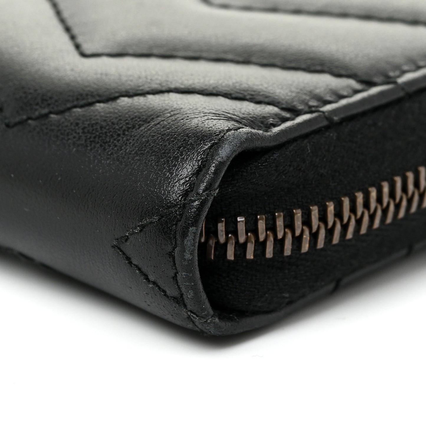 Calfskin Matelasse GG Marmont Zip Around Wallet Black
