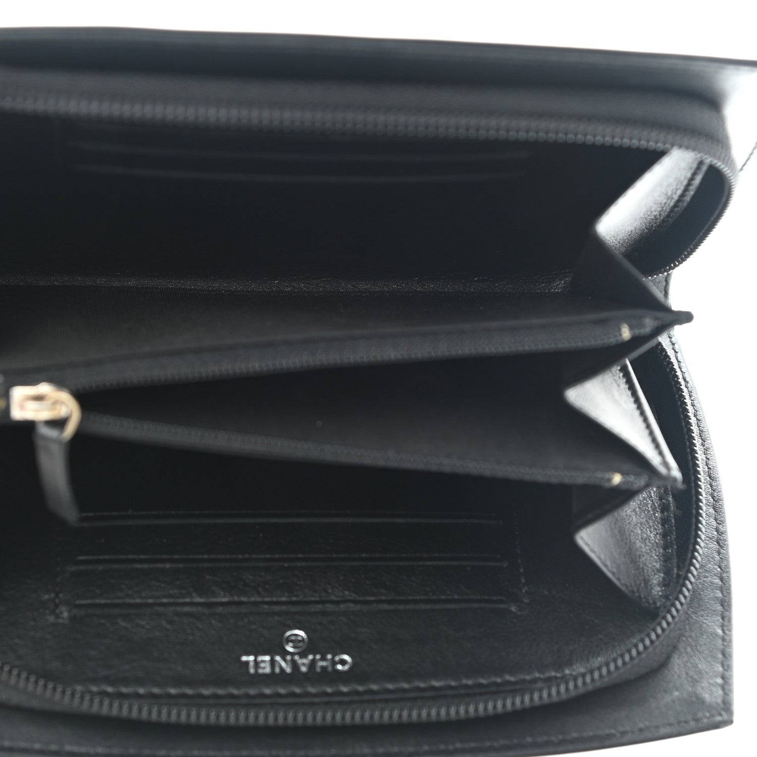 Chanel Patent CC Trousse Maquil Yen Wallet Black 5 of 10