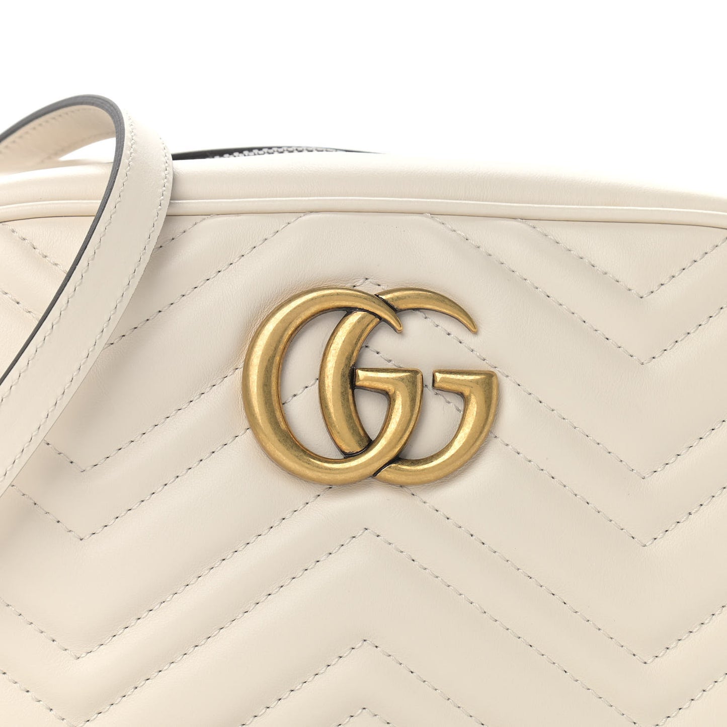 Calfskin Matelasse Small GG Marmont Chain Shoulder Bag White