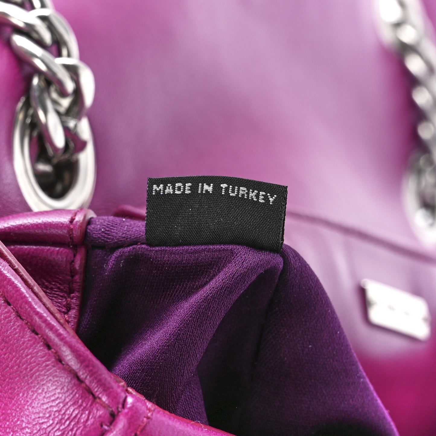 Nappa Matelasse Chain Flap Shoulder Bag Dalia