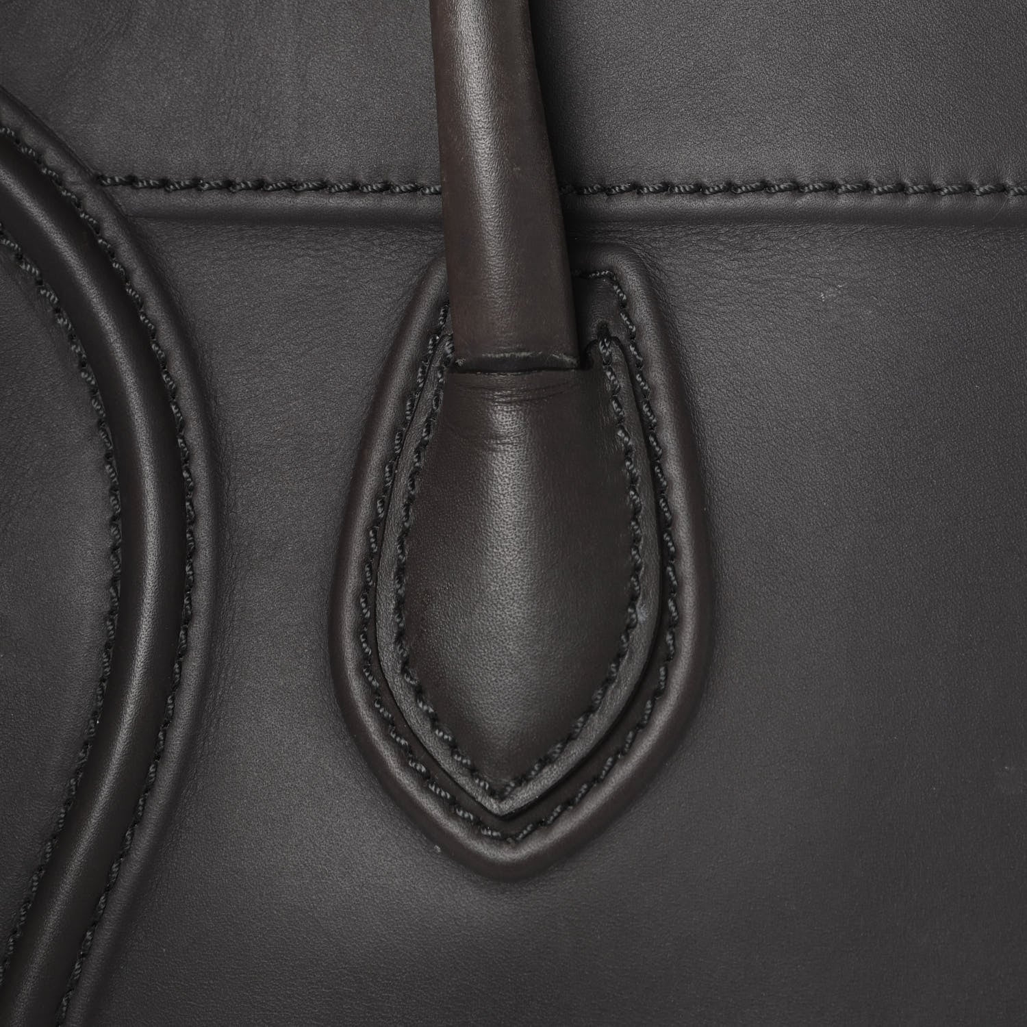 Celine Smooth Calfskin Medium Phantom Luggage Grey 18 of 22