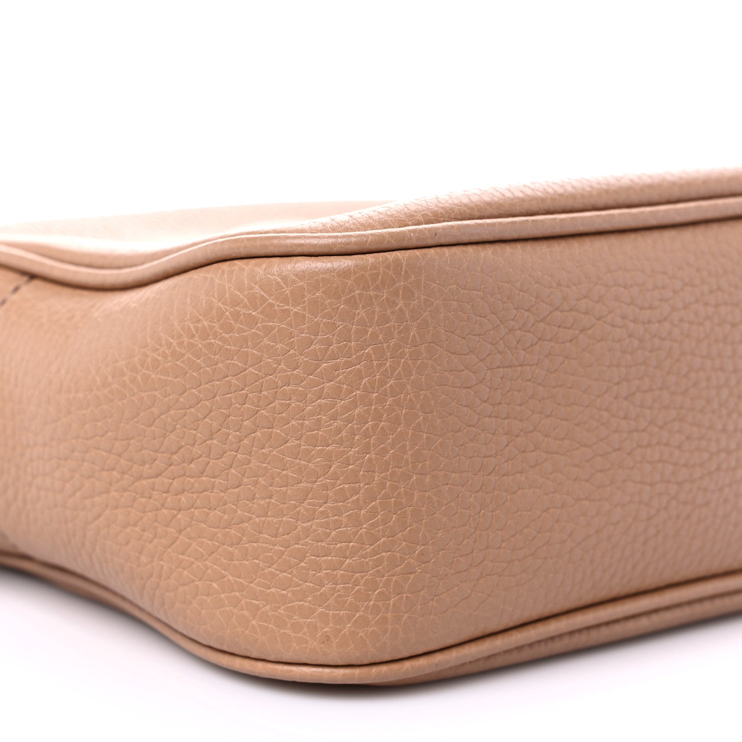 Gucci Pebbled Calfskin Small Soho Disco Bag Camelia 8 of 10