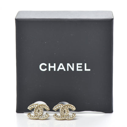Chanel Pearl CC Earrings Gold 5 of 5