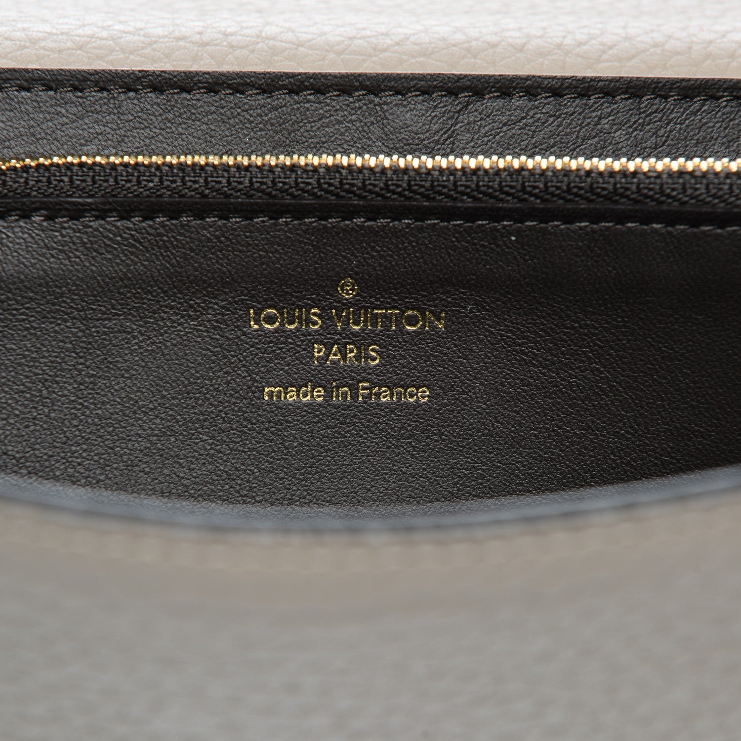 Louis Vuitton Taurillon Capucines Wallet Galet 6 of 9