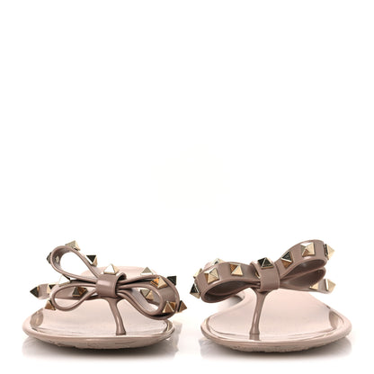 Valentino Garavani PVC Jelly Rockstud Bow Thong Sandals 39 Poudre 3 of 10