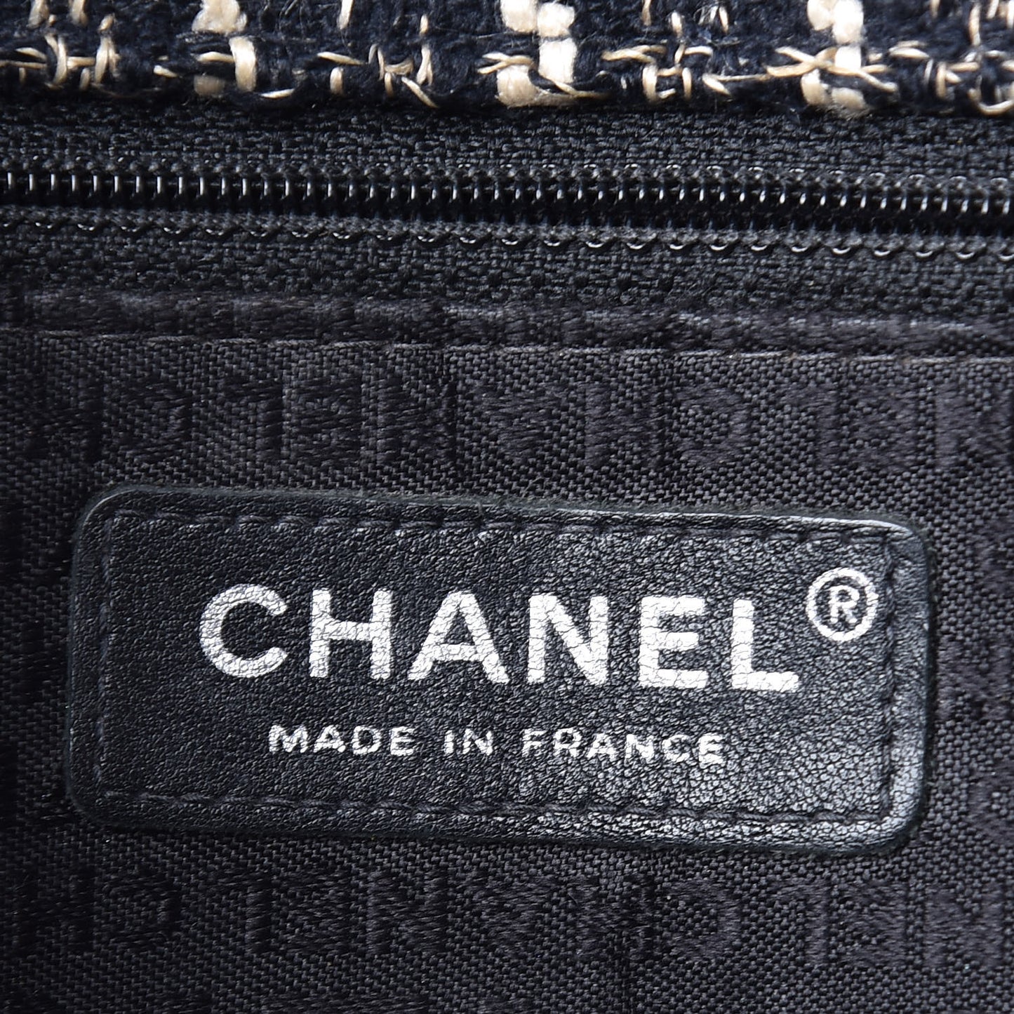 Tweed Vinyl Woven Medium Single Flap Black White