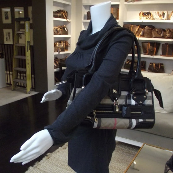 Burberry House Check Large Manor Tote 2 of 10