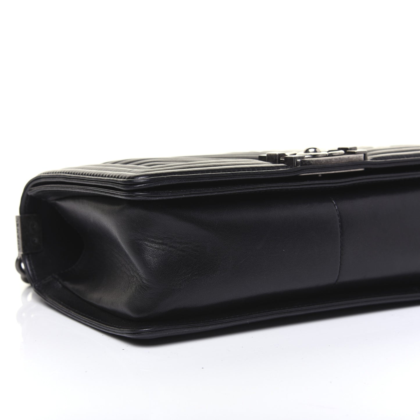 Lambskin Pleated Medium Boy Flap Black