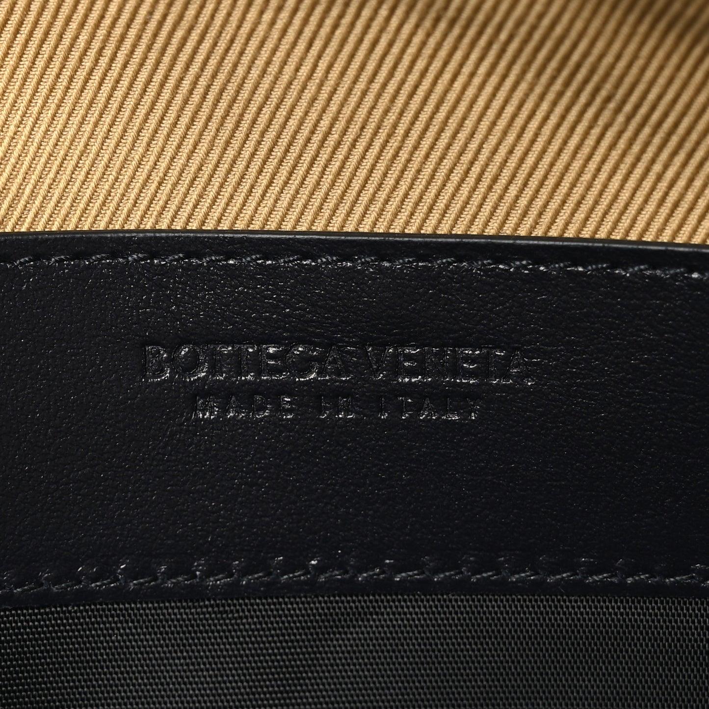 Nappa Intrecciato Medium Zip Pouch Black