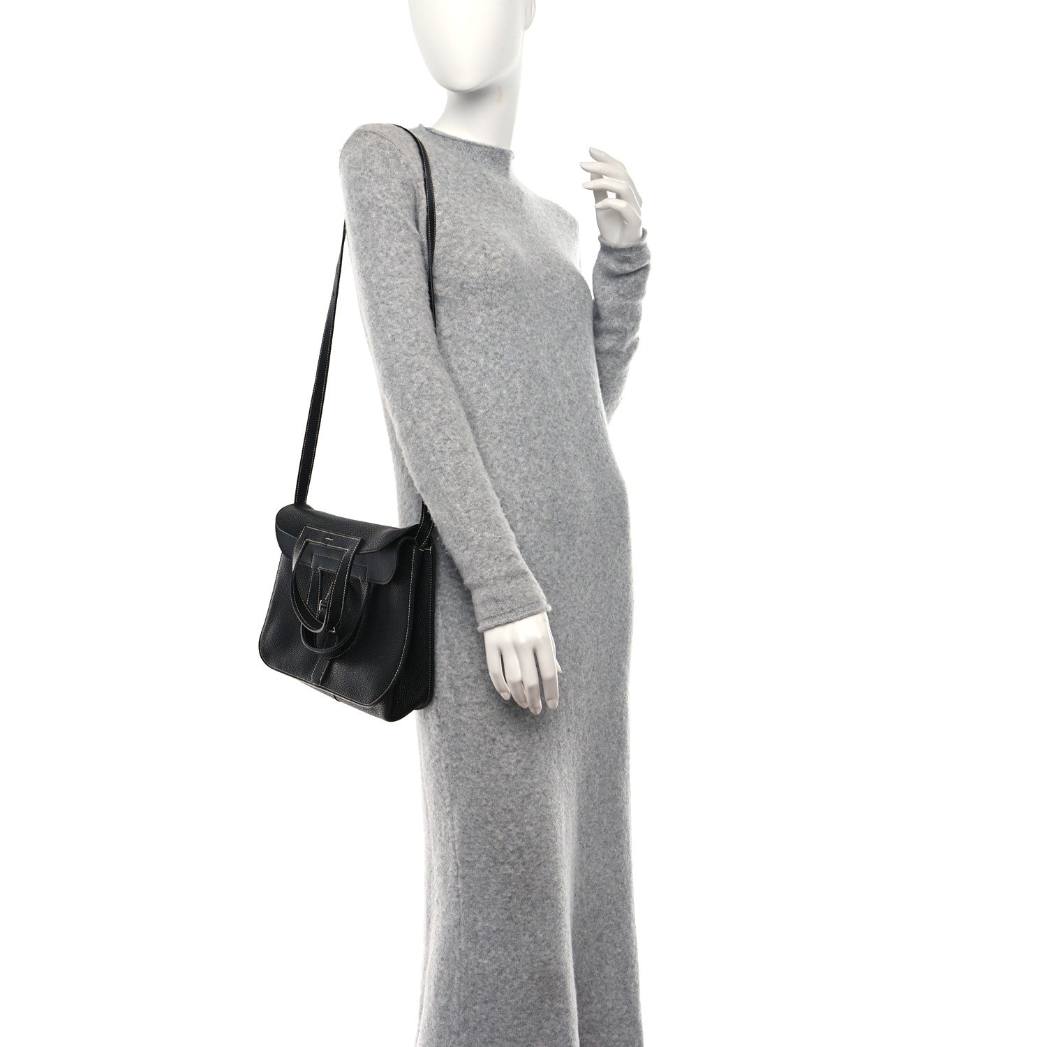 Hermes Taurillon Clemence Halzan 31 GM Black 2 of 10